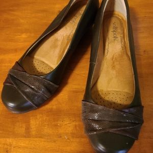 Softspots Brown Flat